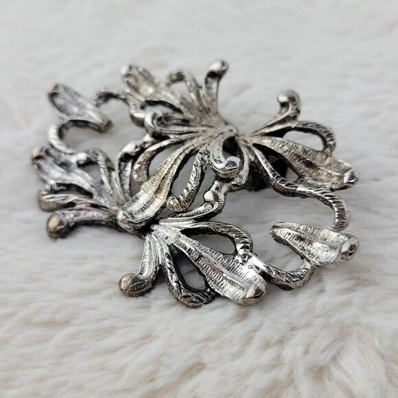 1920's Silver Tone Metal Bow Tie Shoe Clip - Picture 3 of 6